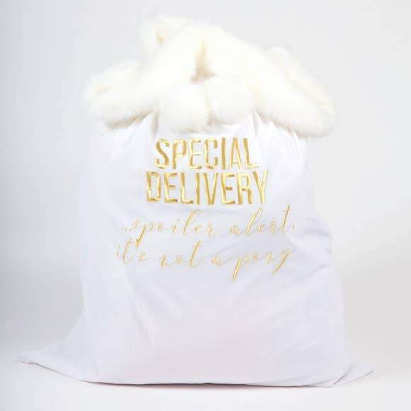Blog #12- Gift-Giving Guide to Shopping for Her