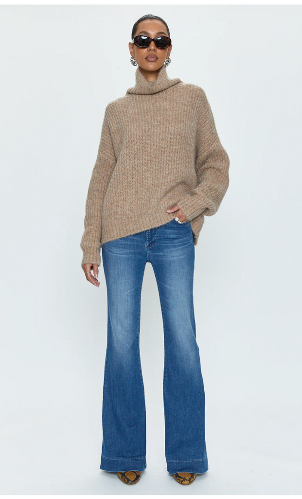 Kinsley Mid Rise Ultra Flare